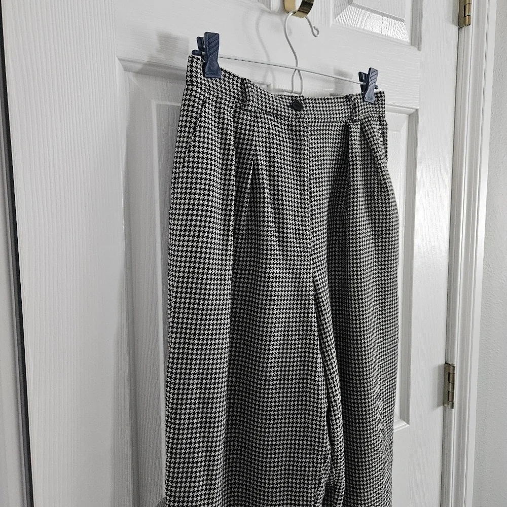 Vintage Talbots 100% Wool Houndstooth High Waisted Trousers